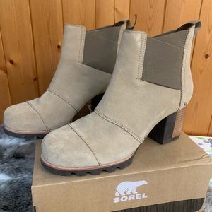 Sorel Addington Chelsea Heel, Size 9.5